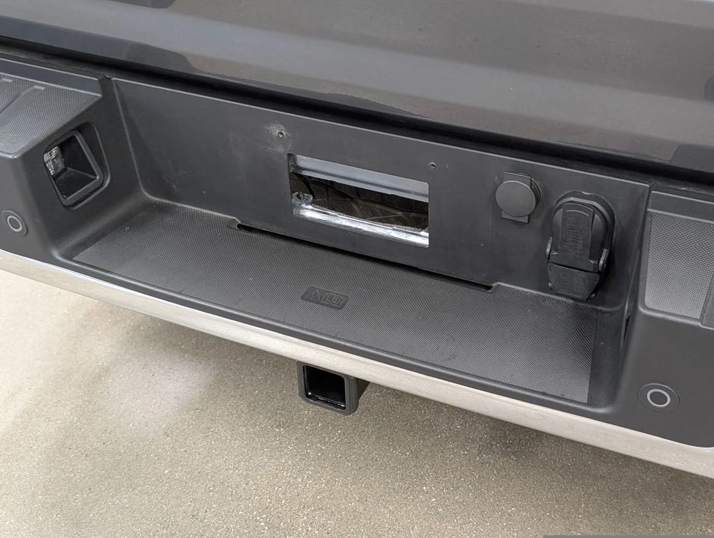 Certified Used 2025 Carbonized Gray Metallic Ford XLT image 24