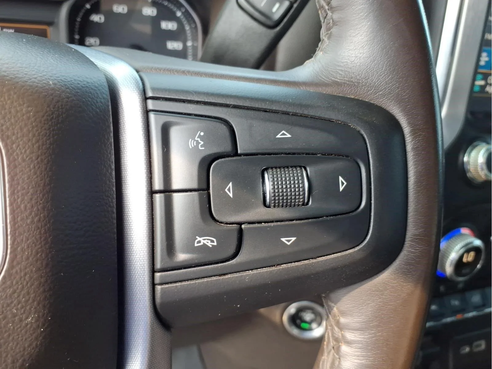 Used 2022 Summit White GMC SLT image 20