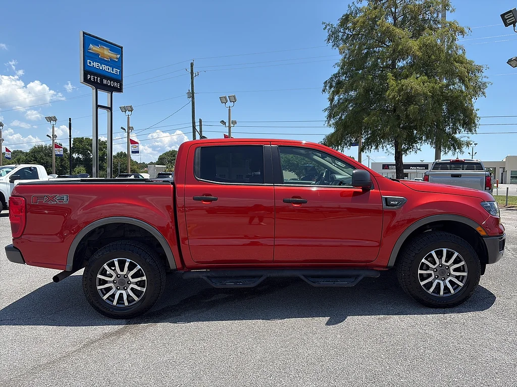Used 2019 Hot Pepper Red Metallic Tinted Clearcoat Ford  image 4