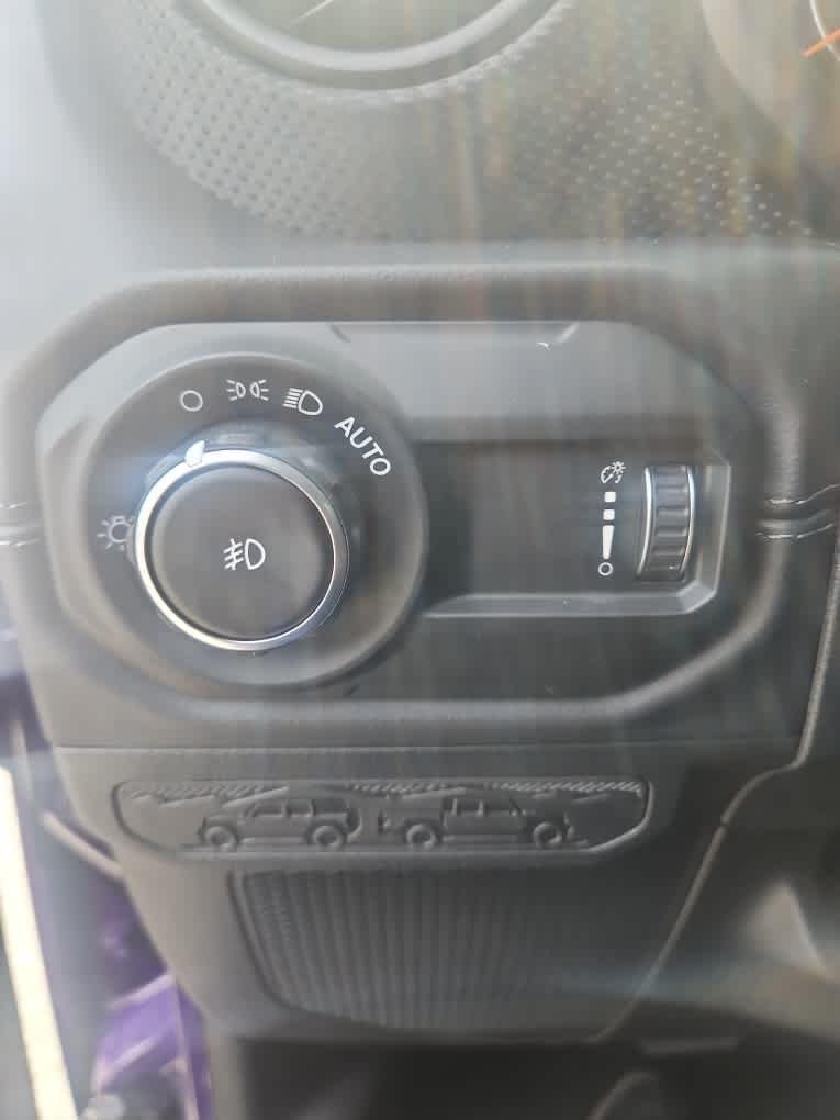 New 2026 Reign Jeep Rubicon image 20