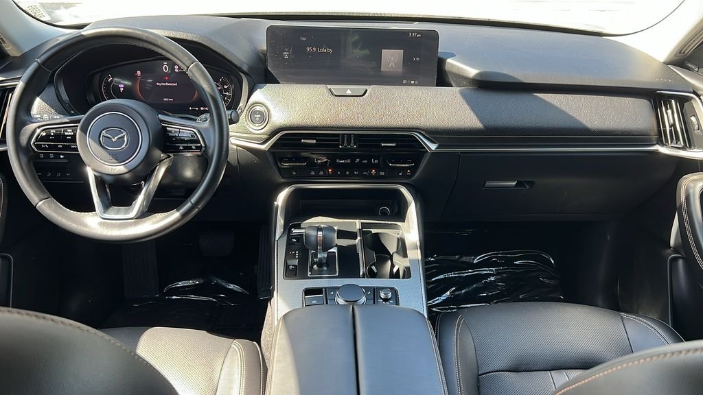 2025 Mazda CX-70 Premium Package - Photo 8
