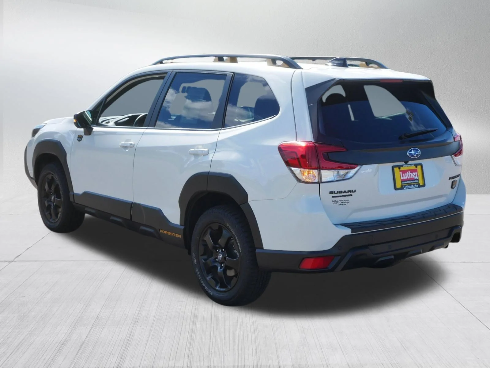 Used 2024 Crystal White Pearl Subaru Wilderness image 5