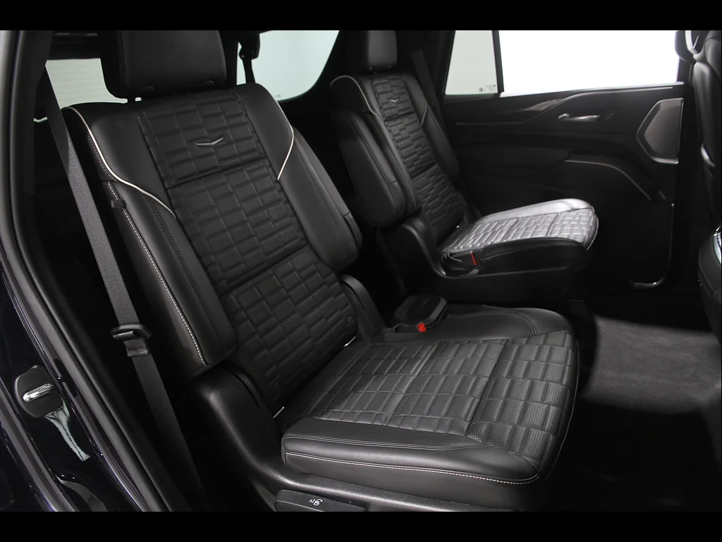 Used 2022 Dark Moon Blue Metallic Cadillac Sport Platinum image 20