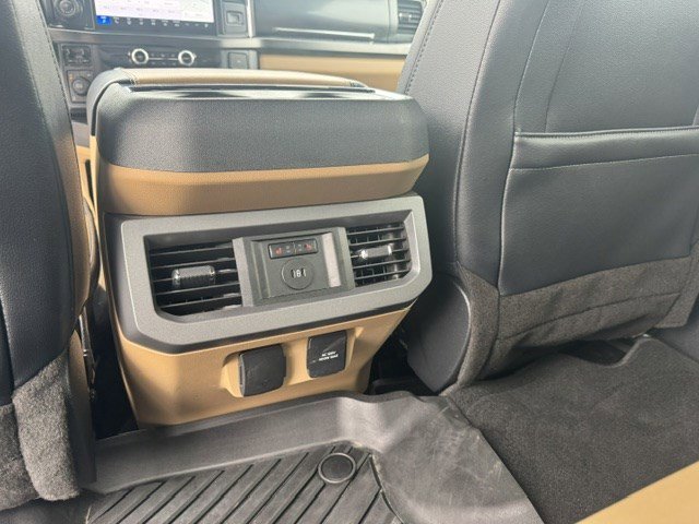 Certified Used 2023 Oxford White Ford LARIAT image 35