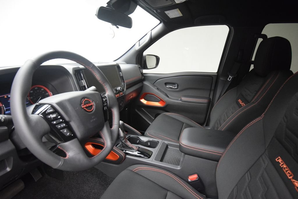 Used 2025 White Nissan PRO-4X image 7