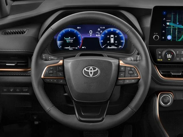 Used 2024 Wind Chill Pearl Toyota XLE image 8