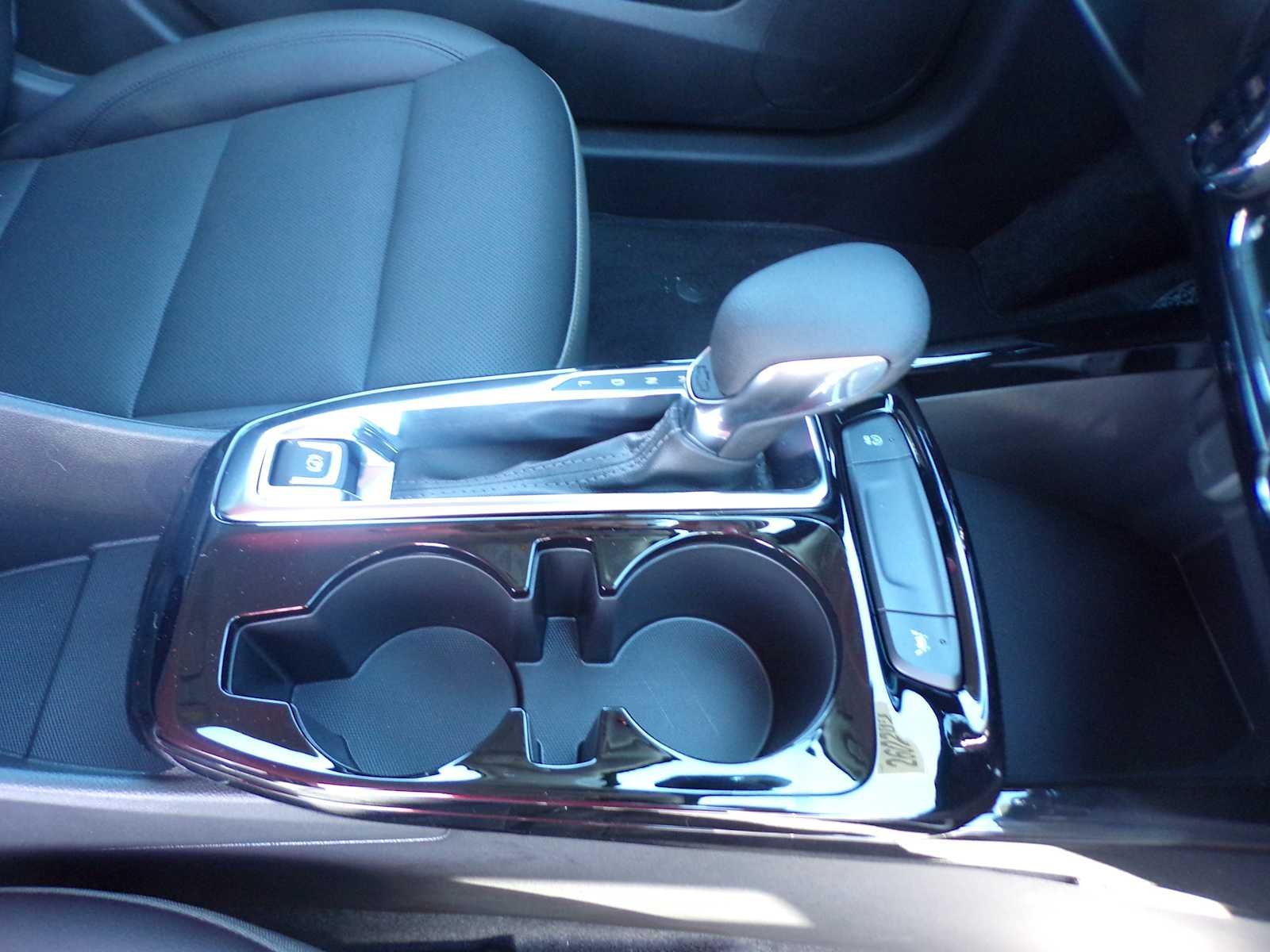 New 2026 Mosaic Black Metallic Chevrolet ACTIV image 17