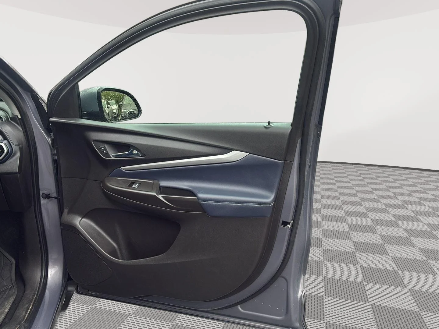 Used 2022 Gray Ghost Metallic Chevrolet Premier image 9
