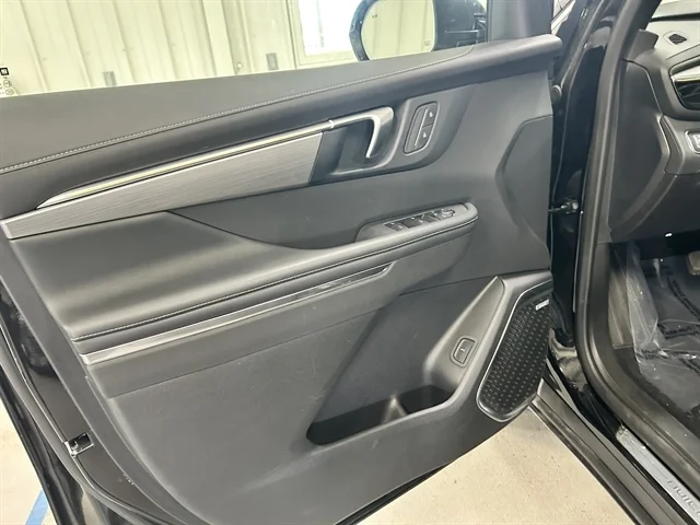 Used 2025 BLACK BUICK Preferred image 23