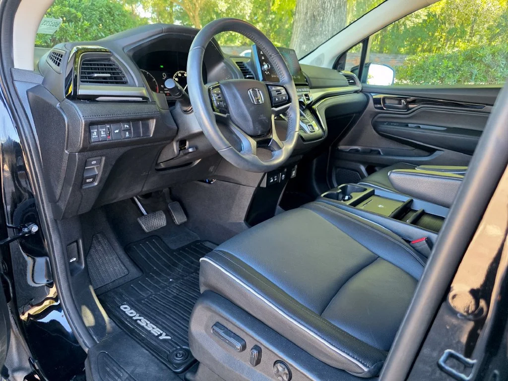 Used 2026 Black Honda Touring image 11