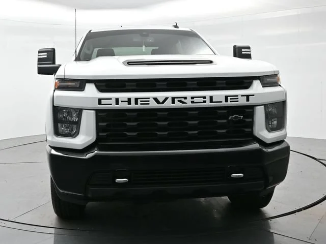 Used 2022 SUMMIT WHITE Chevrolet Custom image 2