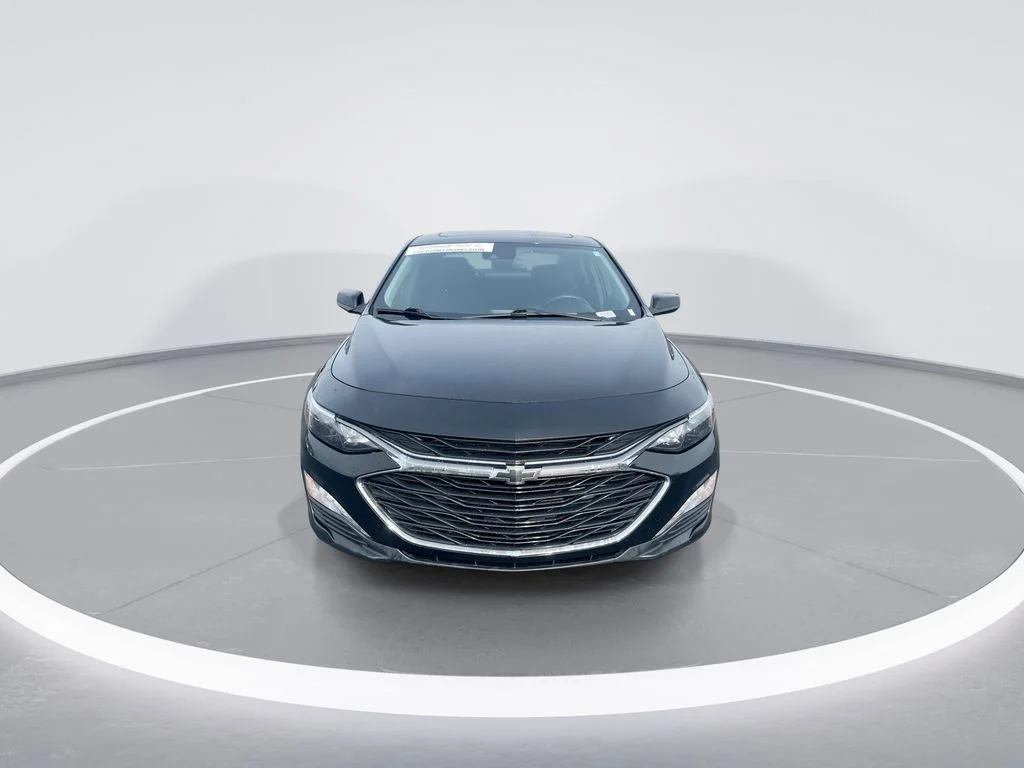 Used 2023 Black Chevrolet LT image 3