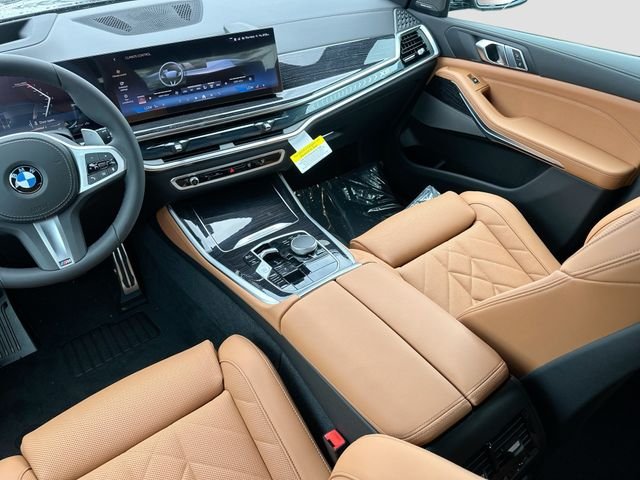New 2026 Black BMW sDrive40i image 18