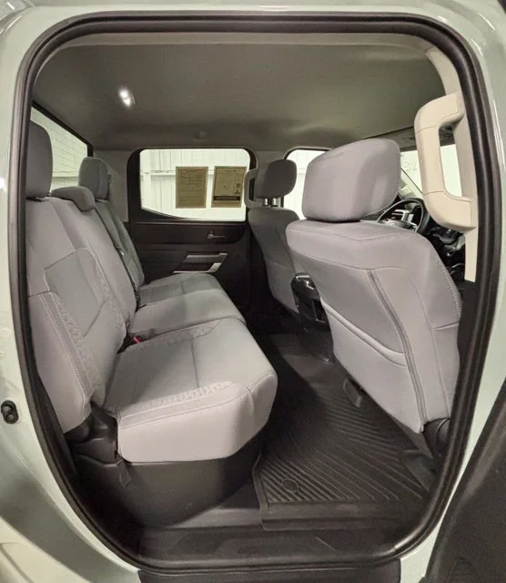 Used 2024  Toyota SR5 image 20