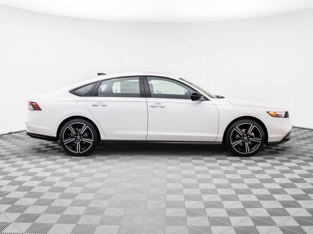 New 2026 Platinum White Pearl Honda SE image 7