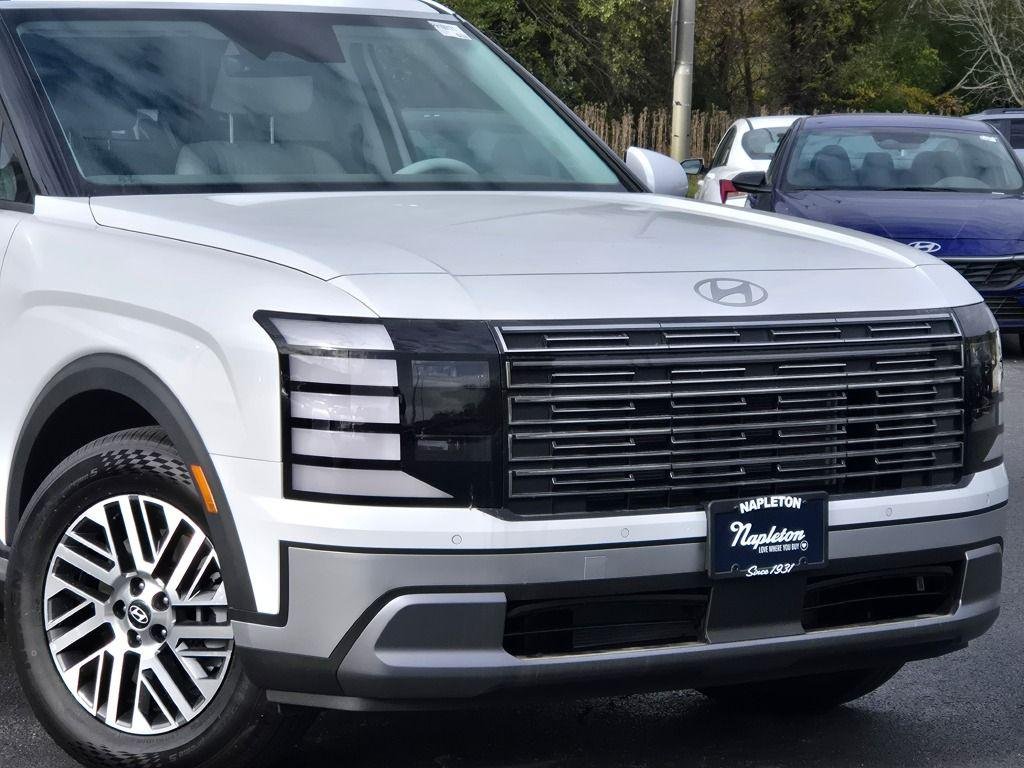 New 2026 White Hyundai SEL AWD image 2
