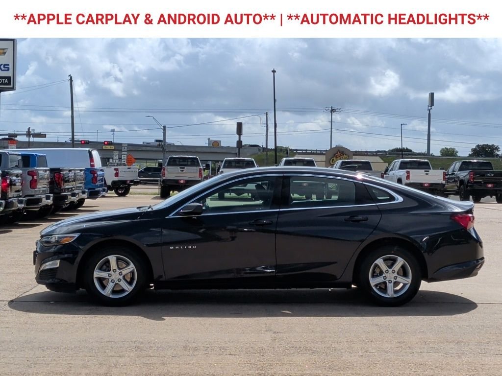 Used 2022 Gray Chevrolet LS image 5