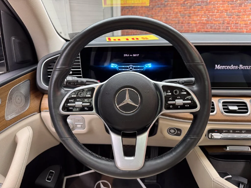 Used 2022 White Mercedes-Benz GLE 450 image 13