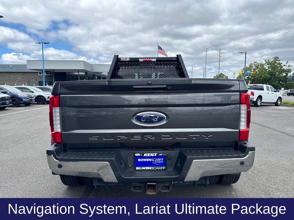 Certified Used 2018 Magnetic Metallic Ford Lariat image 6