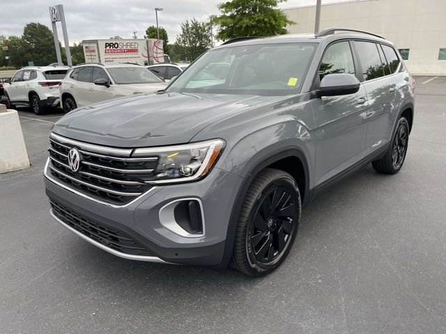 New 2026 Gray Volkswagen 2.0T SE w/Technology image 3