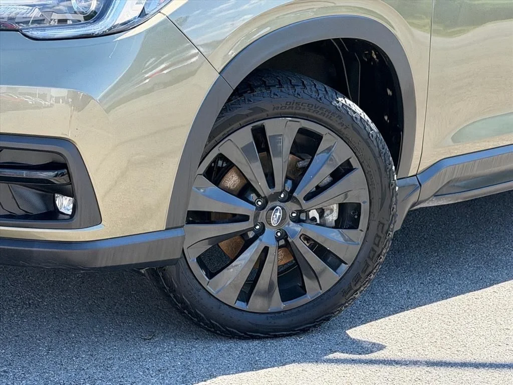 Used 2022 Brown Subaru Onyx Edition image 30