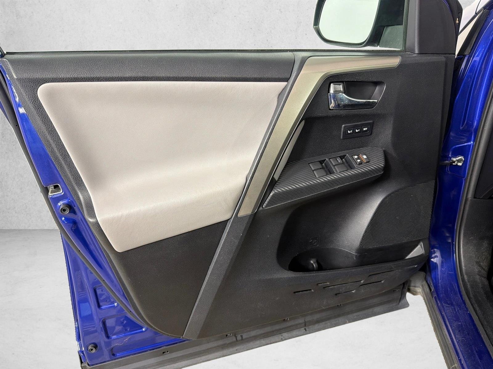 Used 2015 Blue Crush Metallic Toyota Limited image 12