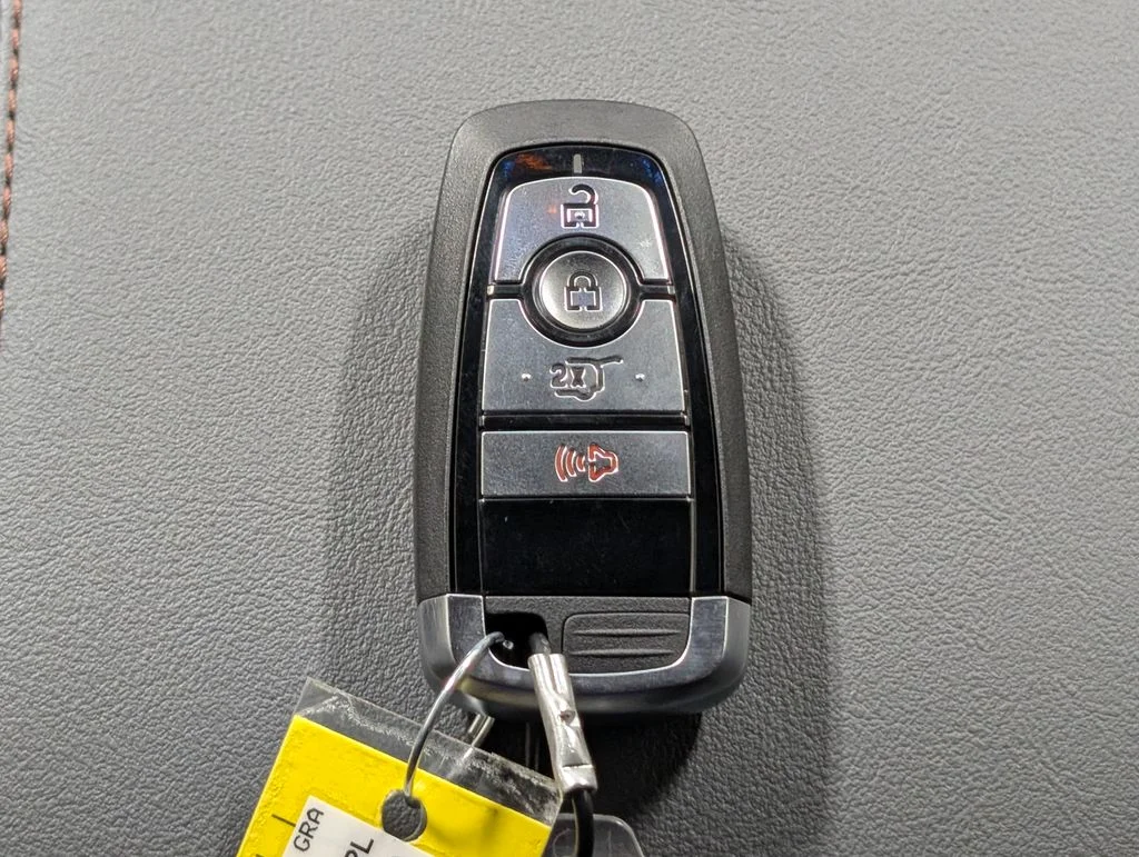 New 2027 Avalanche Gray Ford Active image 24