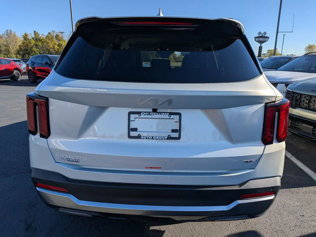 2026 Kia Sorento S - Photo 6