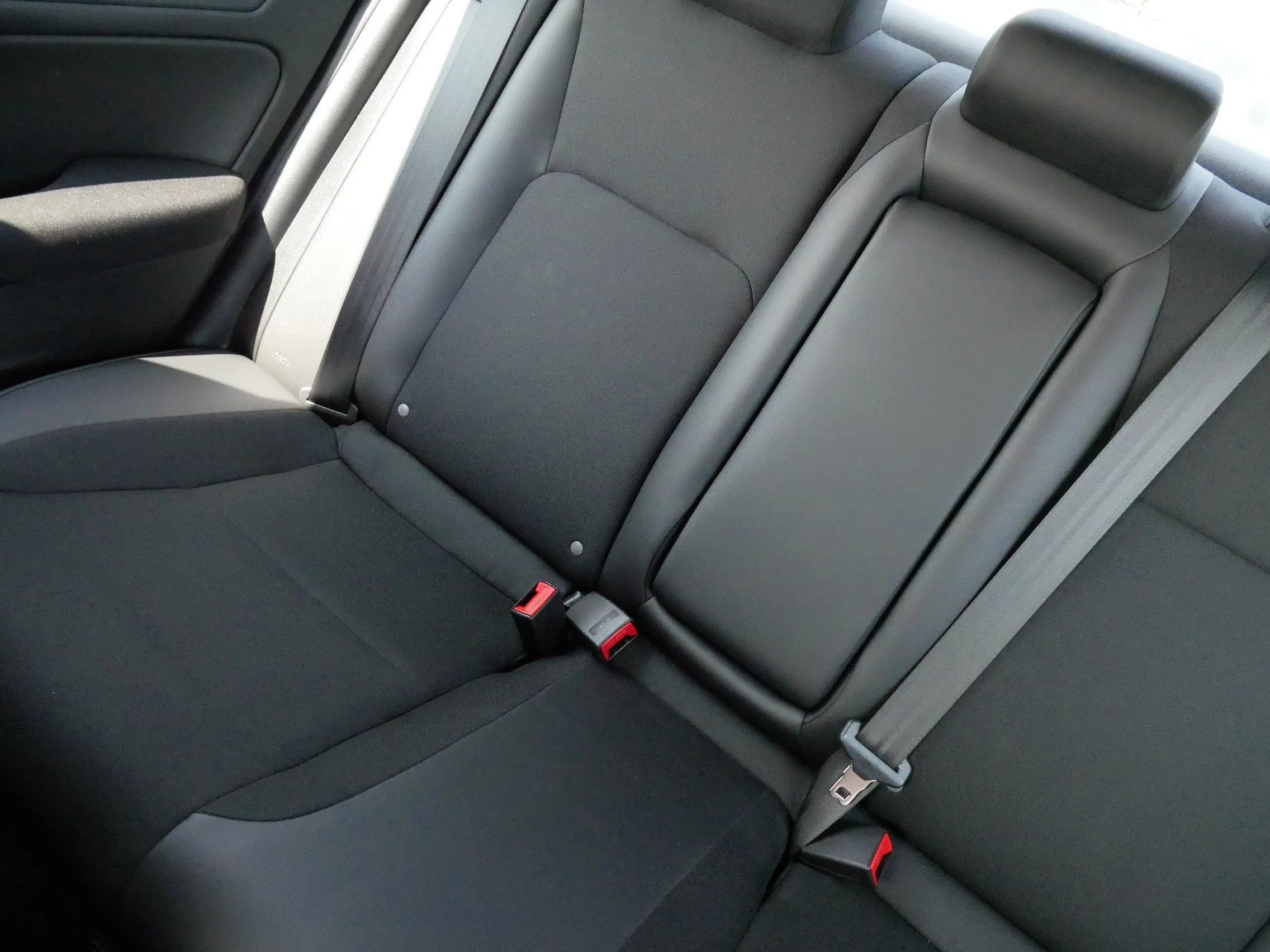 Used 2025 Platinum White Pearl Honda Sport image 12
