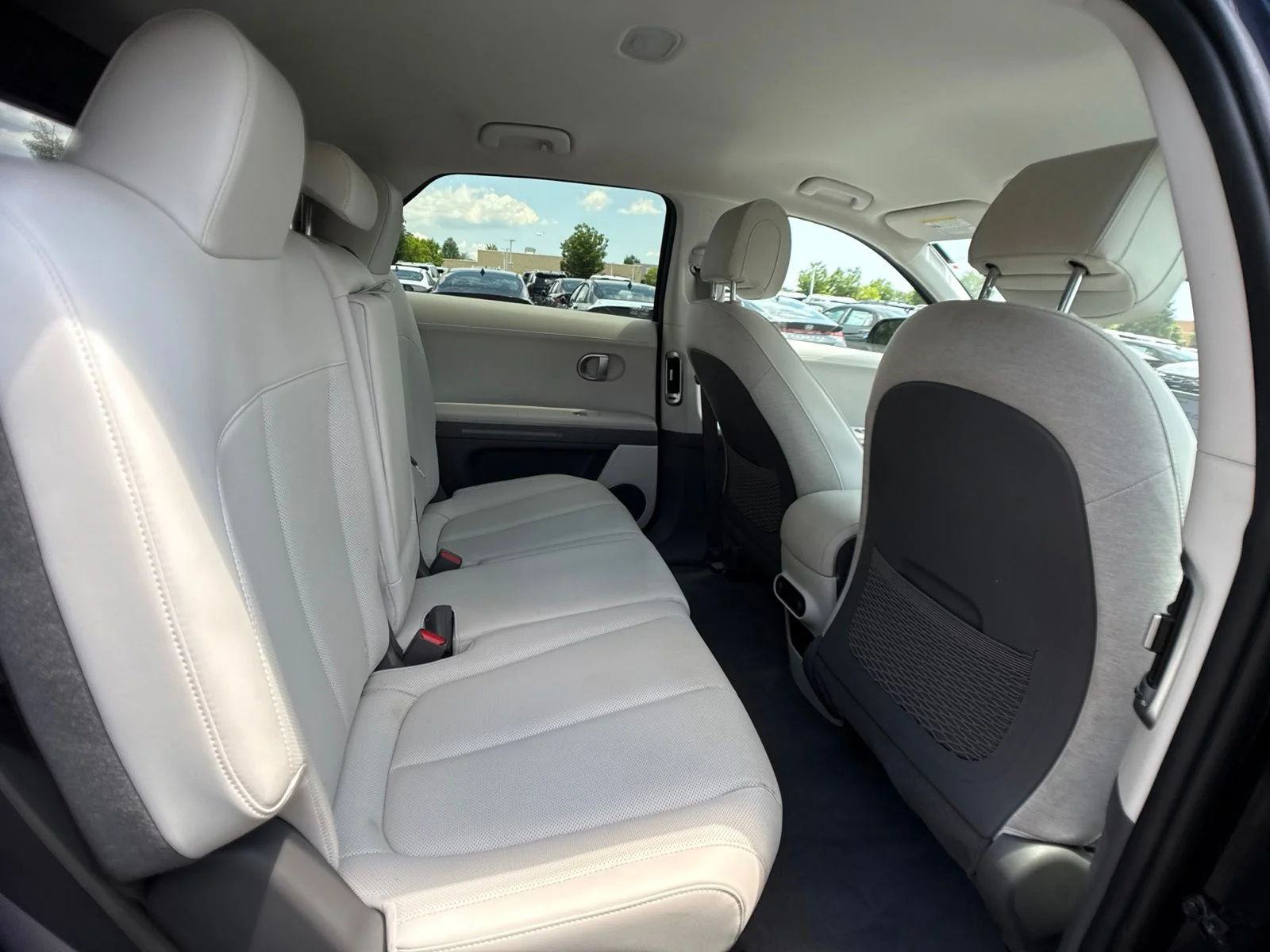 Used 2023 Black Hyundai SEL image 28