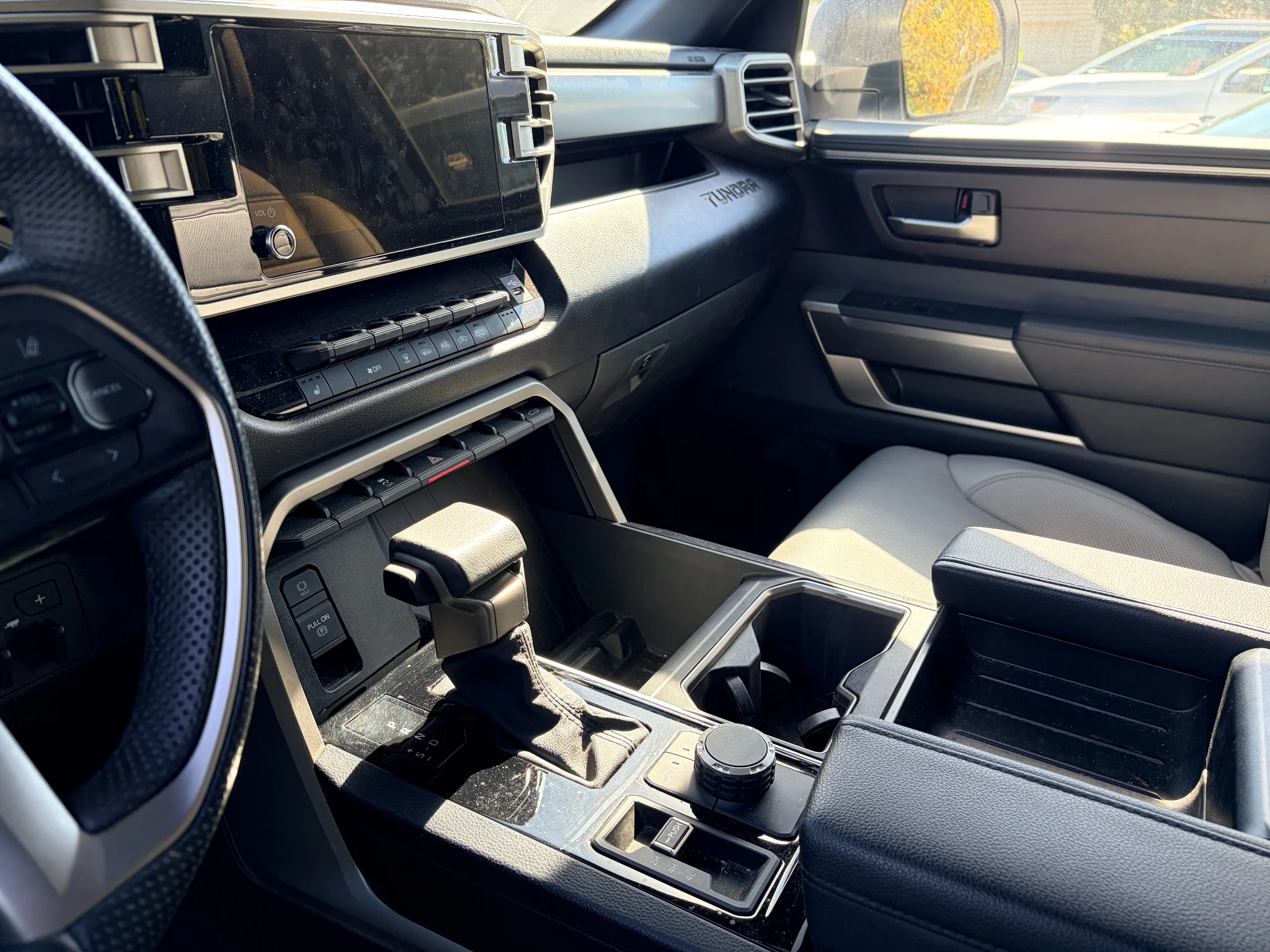 Used 2025 Ice Cap Toyota SR5 image 13