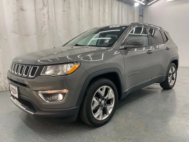 Used 2021 Gray Jeep Limited image 4