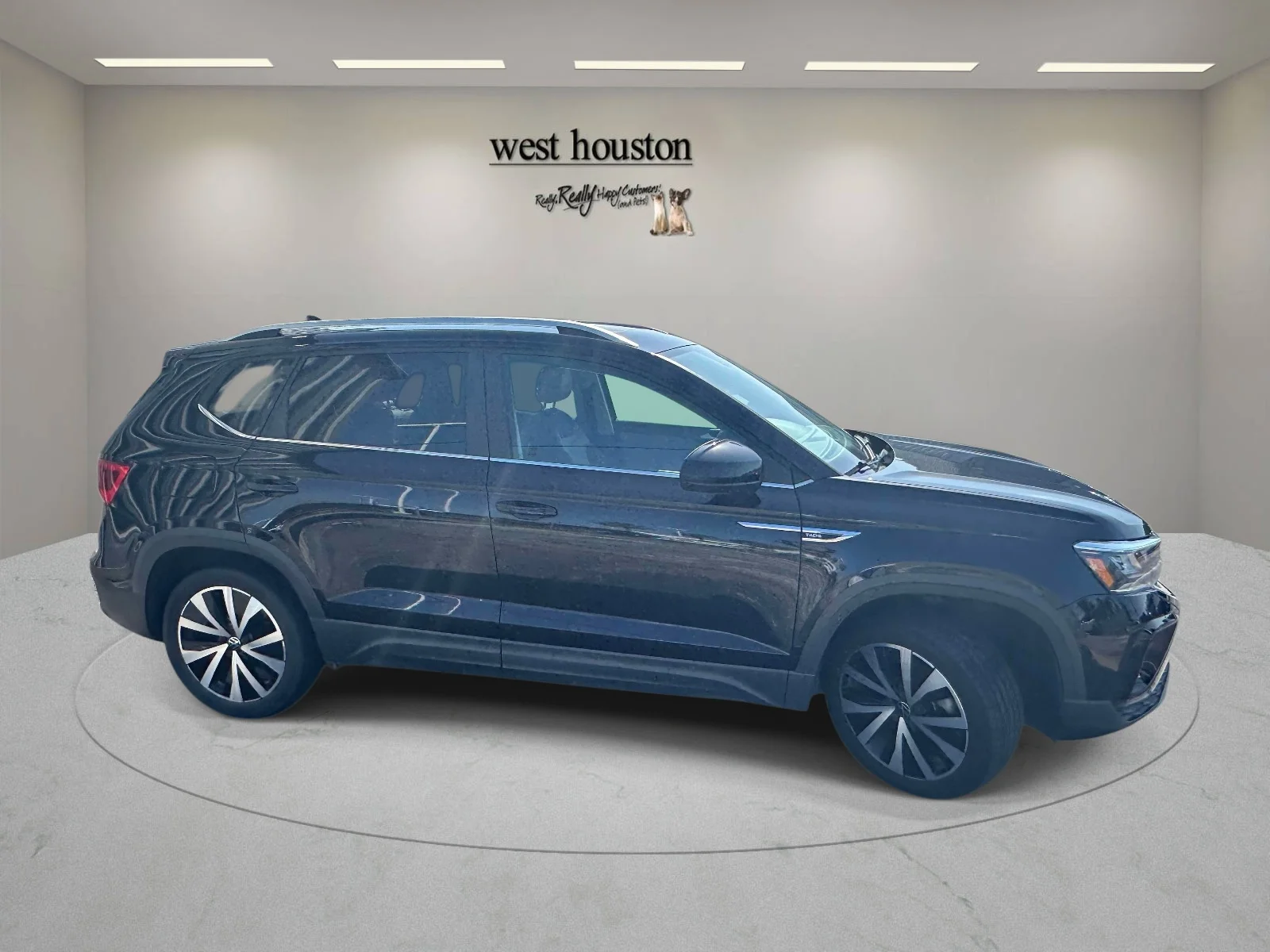 Used 2022 Black Volkswagen SE image 5