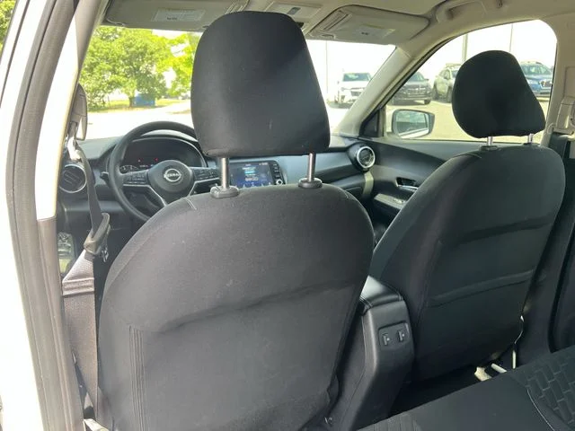 Used 2024 White Nissan SV image 33