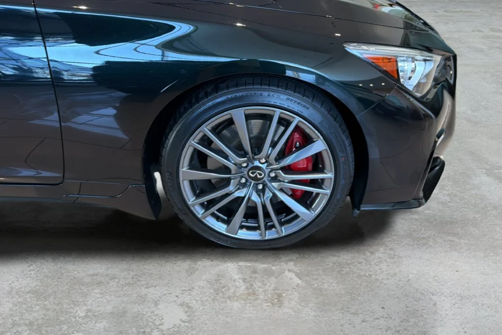 Used 2023 Black INFINITI Red Sport 400 image 33