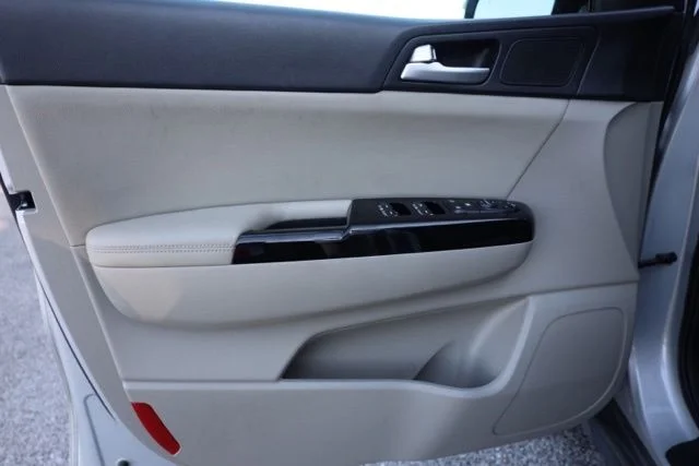 Used 2020 Silver Kia EX image 22
