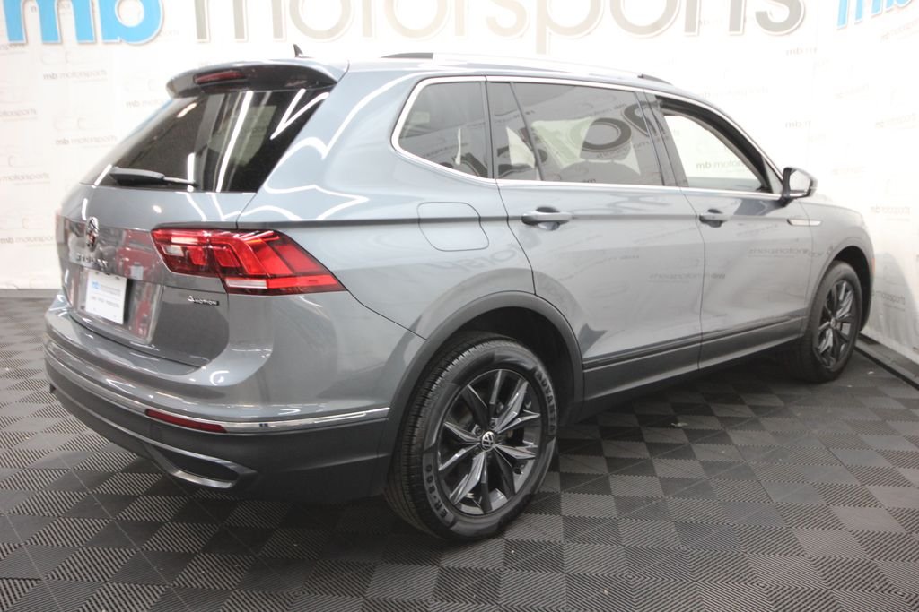 Used 2024 Gray Volkswagen 2.0T SE image 9