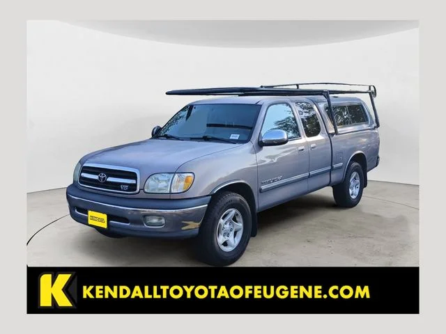 Used 2001 Gray Toyota SR5 image 1