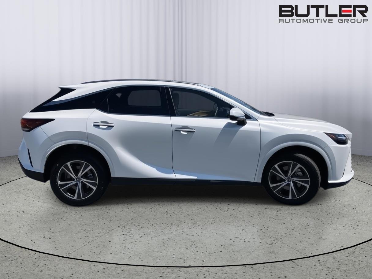 Used 2025 Eminent White Pearl Lexus 350 Premium image 6