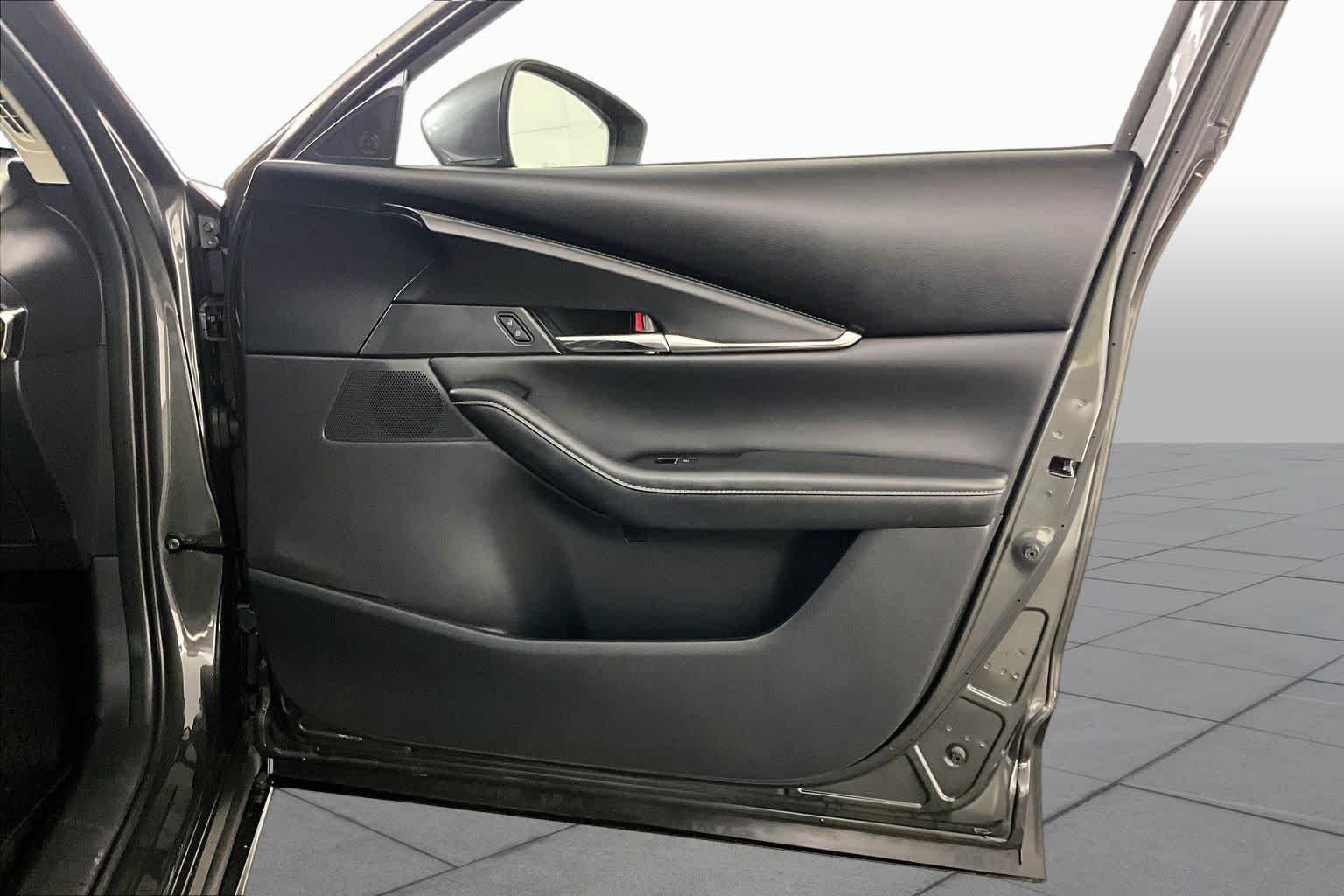 Used 2021 Machine Gray Metallic Mazda Preferred image 21