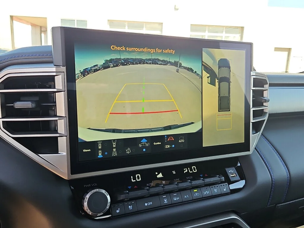 New 2026 Wind Chill Pearl Toyota Platinum image 10