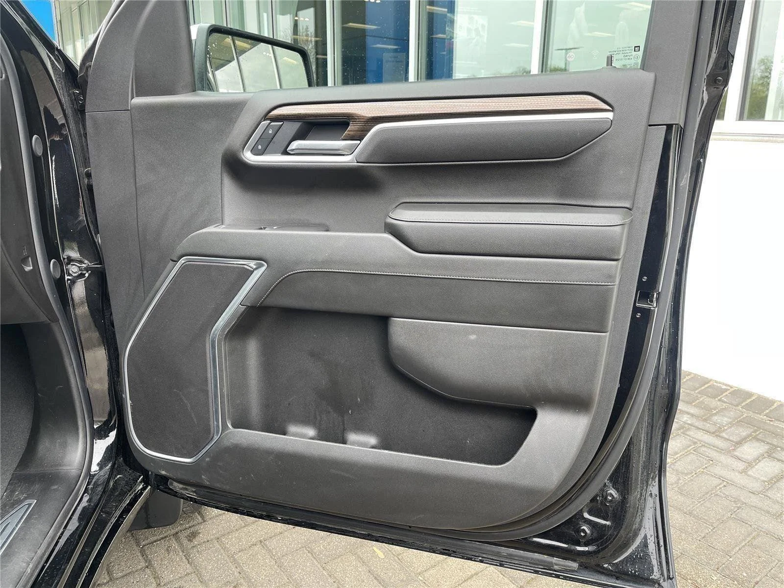 Used 2025 Black Chevrolet LT image 34