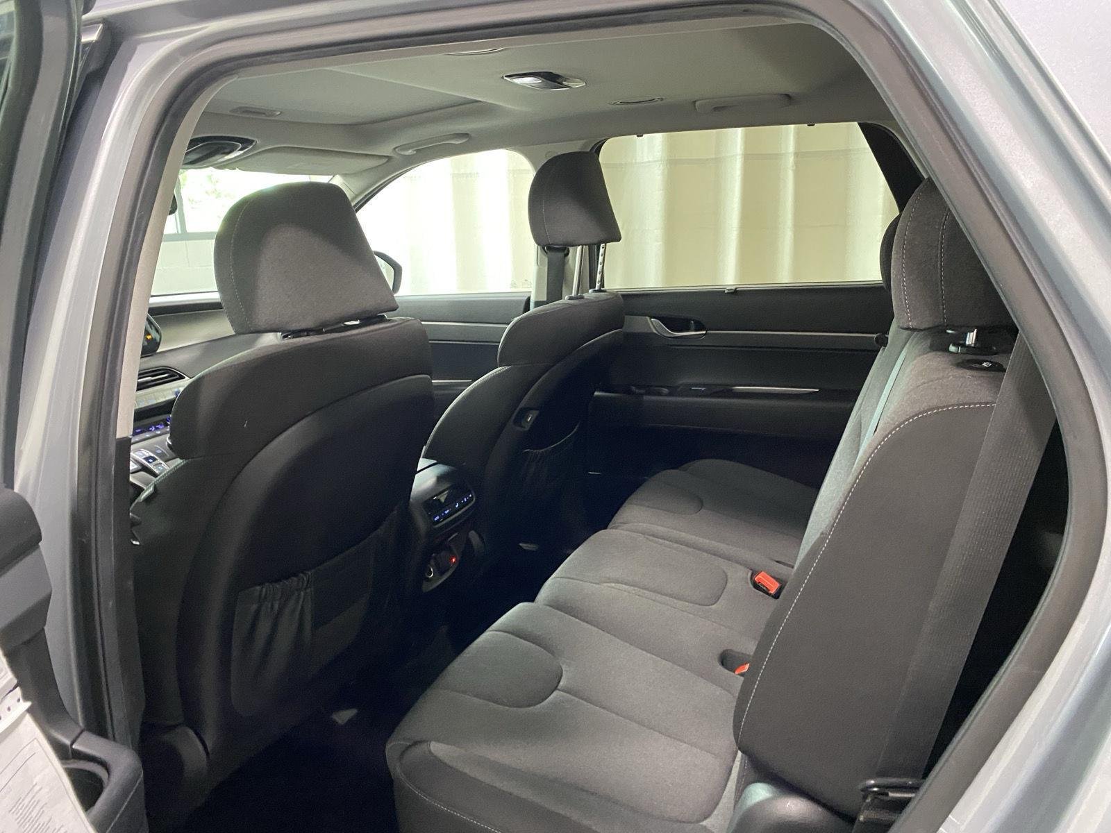 Used 2020 Lagoon Silver Hyundai SEL image 17