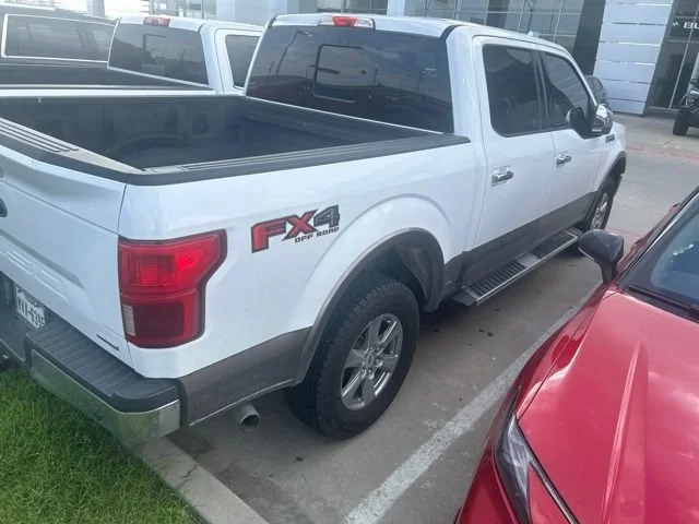 Used 2018 White Ford XL image 3