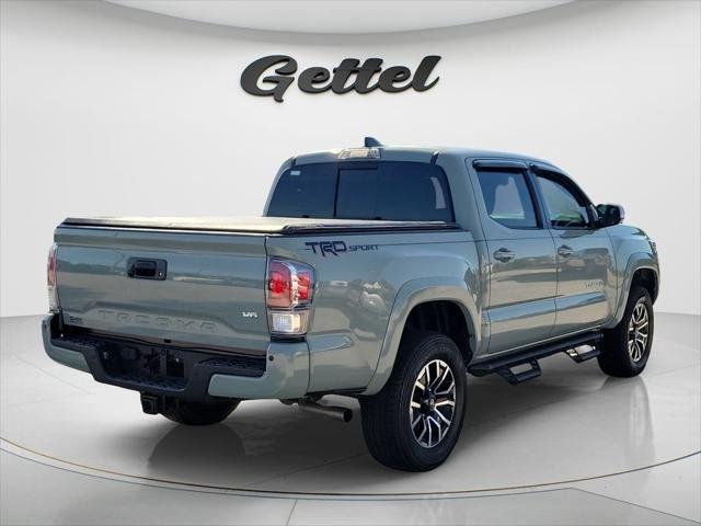 Certified Used 2022 LUNAR ROCK Toyota  image 5