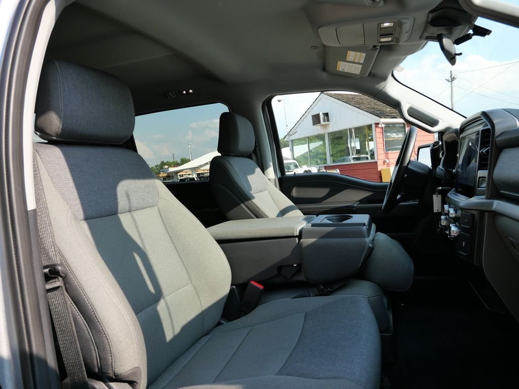 Used 2025 Silver Ford XLT image 12