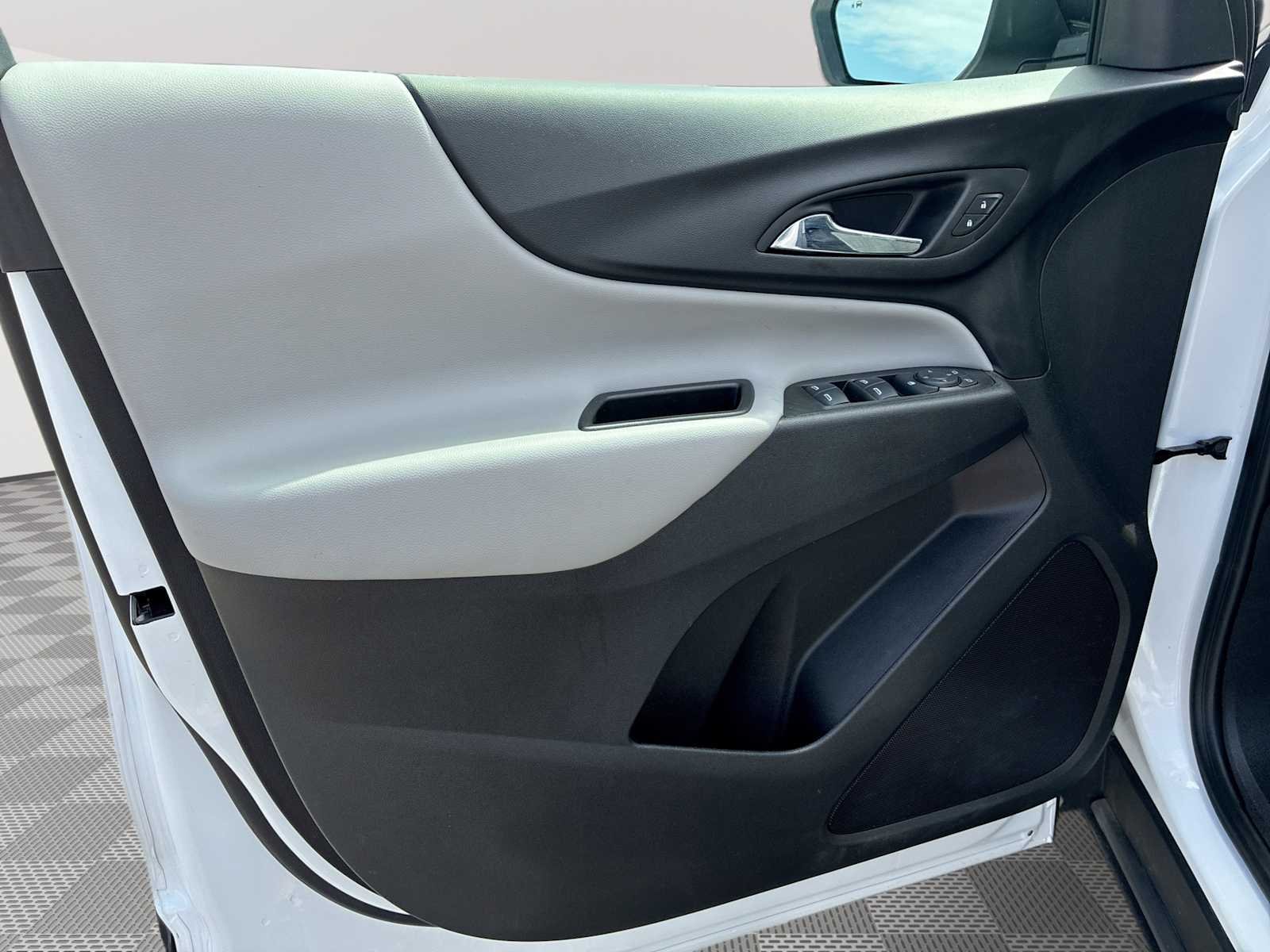 2024 Chevrolet Equinox LS - Photo 22