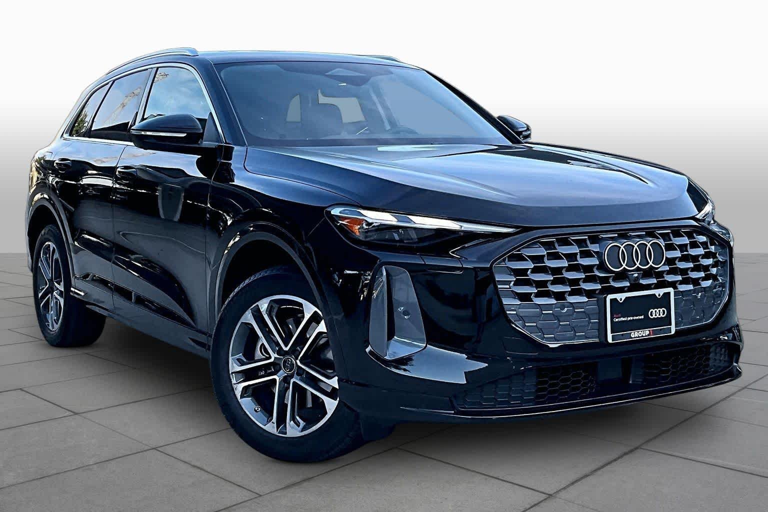 Used 2025 Mythos Black Metallic Audi Premium image 3