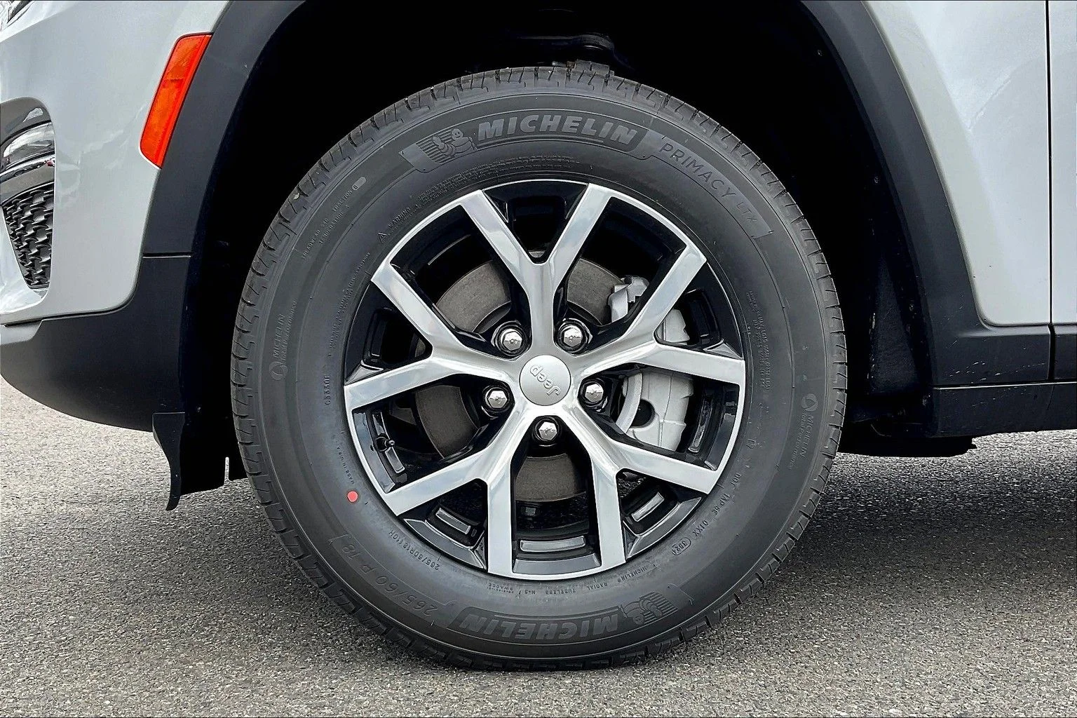 New 2025 Silver Jeep Limited image 12