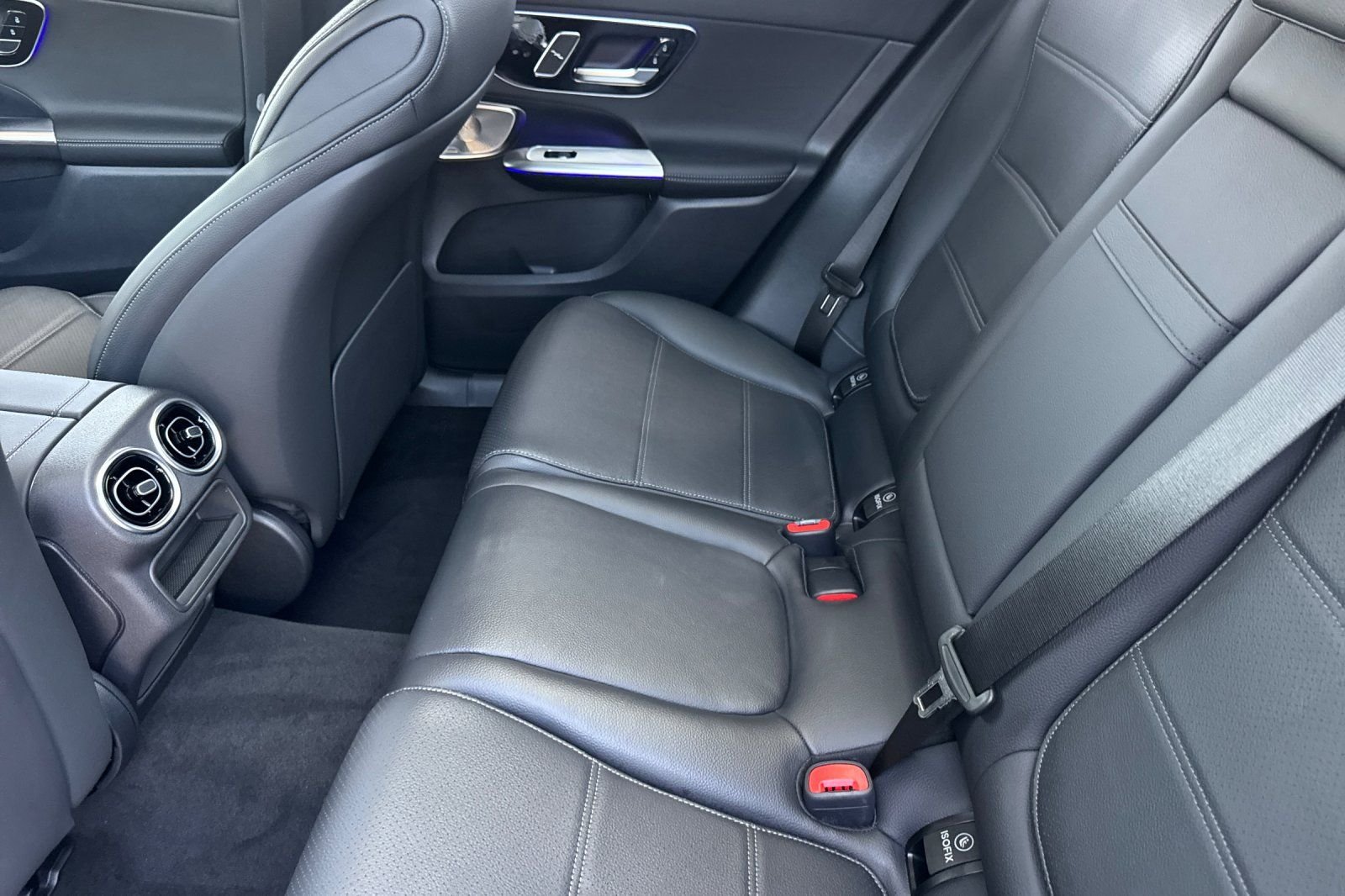 New 2026 Black Mercedes-Benz GLC 300 image 13